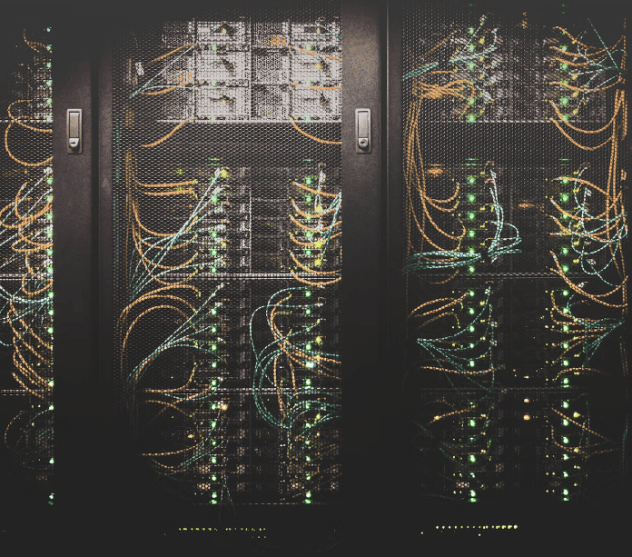 Foto der Serverinfrastruktur der anbit GmbH–eistungsstarkes Hosting & Datensicherheit.